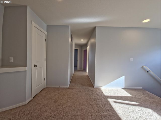 7825 Se SPORRI Ln, Milwaukie, OR 97267