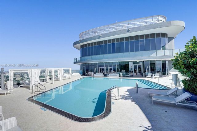 1000 Brickell Plaza PH5106, Miami, FL 33131