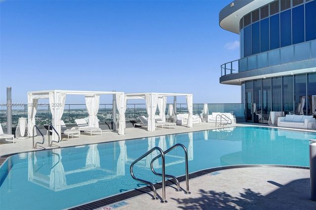 1000 Brickell Plaza PH5106, Miami, FL 33131