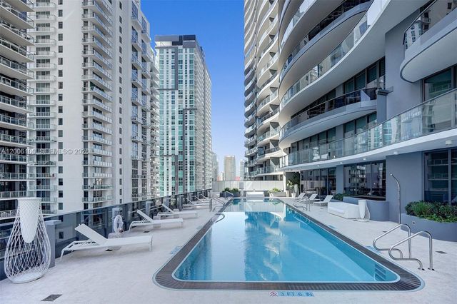 1000 Brickell Plaza PH5106, Miami, FL 33131