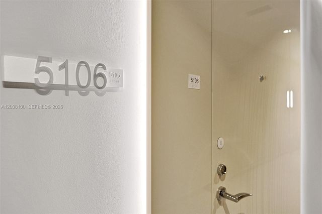 1000 Brickell Plaza PH5106, Miami, FL 33131