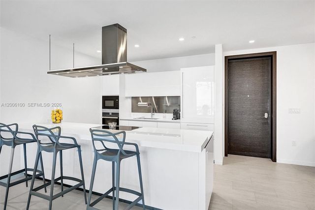 1000 Brickell Plaza PH5106, Miami, FL 33131