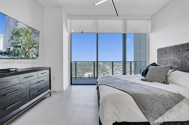 1000 Brickell Plaza PH5106, Miami, FL 33131