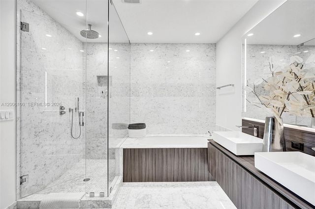 1000 Brickell Plaza PH5106, Miami, FL 33131