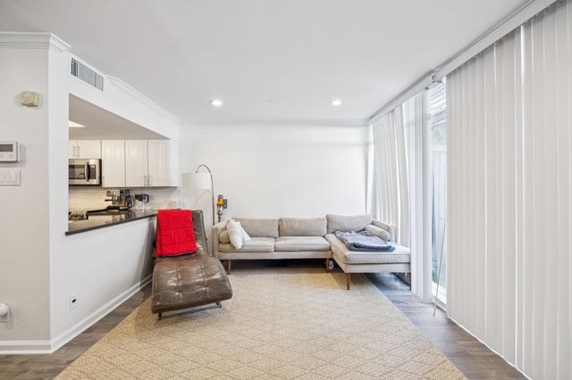 3321 Cole Avenue 116, Dallas, TX 75204