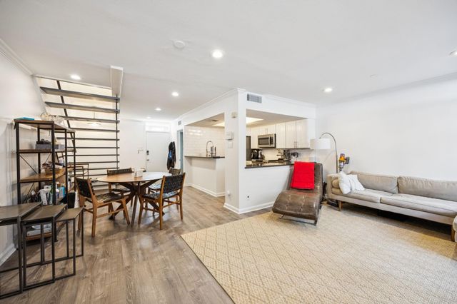 3321 Cole Avenue 116, Dallas, TX 75204