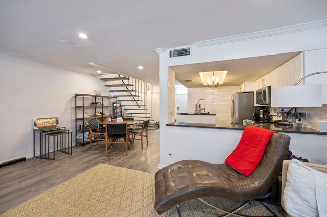 3321 Cole Avenue 116, Dallas, TX 75204