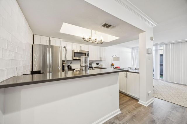 3321 Cole Avenue 116, Dallas, TX 75204
