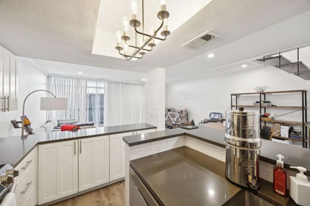 3321 Cole Avenue 116, Dallas, TX 75204