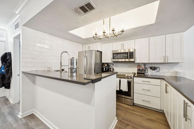 3321 Cole Avenue 116, Dallas, TX 75204