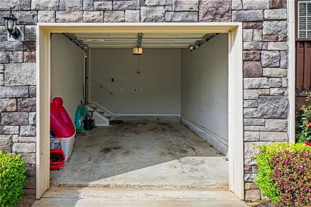 118 Spring Way Square, Canton, GA 30114