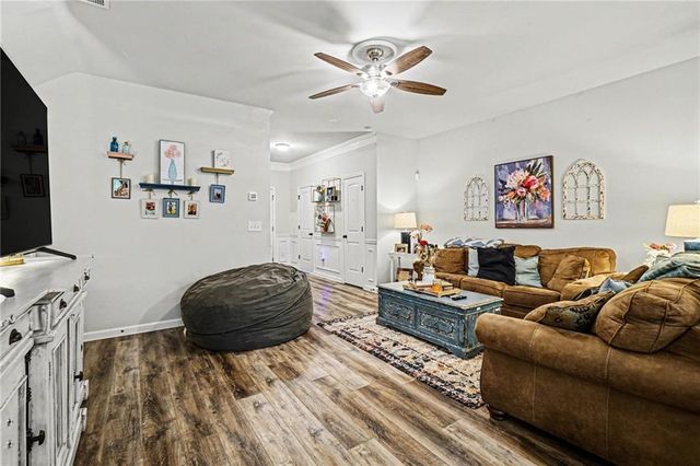 118 Spring Way Square, Canton, GA 30114