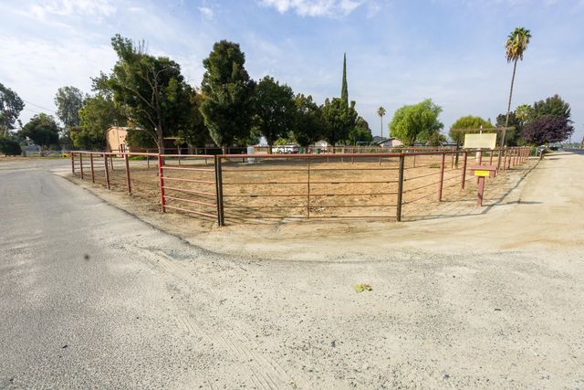 1841 N Westwood Street, Porterville, CA 93257