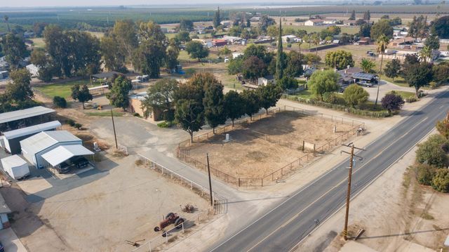 1841 N Westwood Street, Porterville, CA 93257