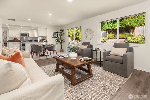 11722 103rd Avenue NE, Kirkland, WA 98034
