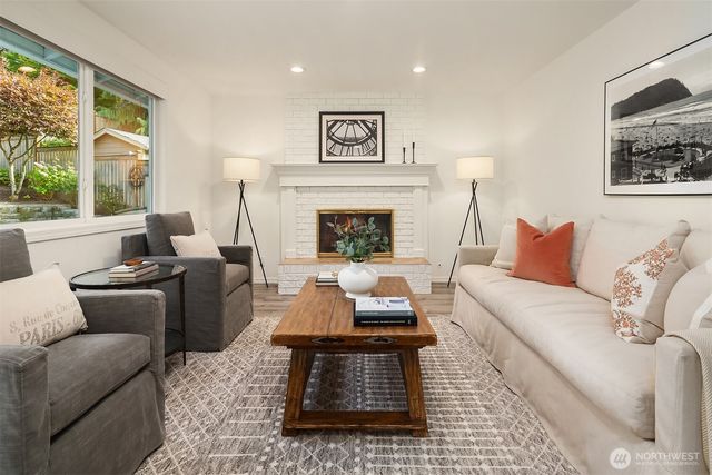 11722 103rd Avenue NE, Kirkland, WA 98034