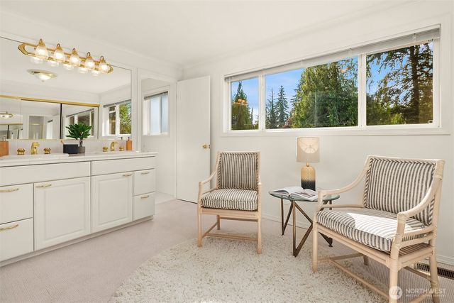 11722 103rd Avenue NE, Kirkland, WA 98034
