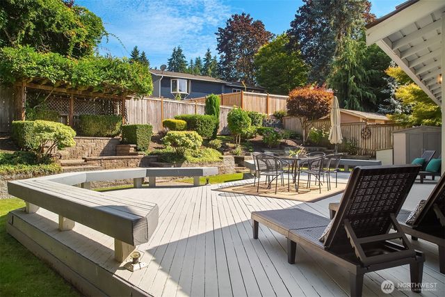 11722 103rd Avenue NE, Kirkland, WA 98034