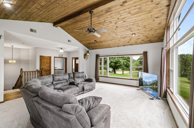 2801 263rd Avenue NE, Isanti, MN 55040