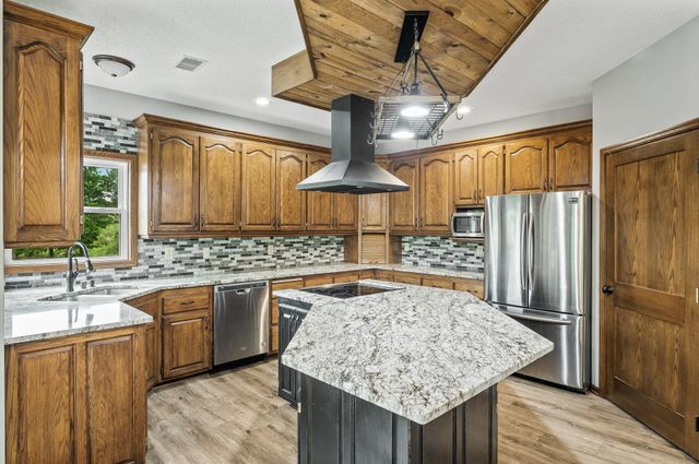 2801 263rd Avenue NE, Isanti, MN 55040