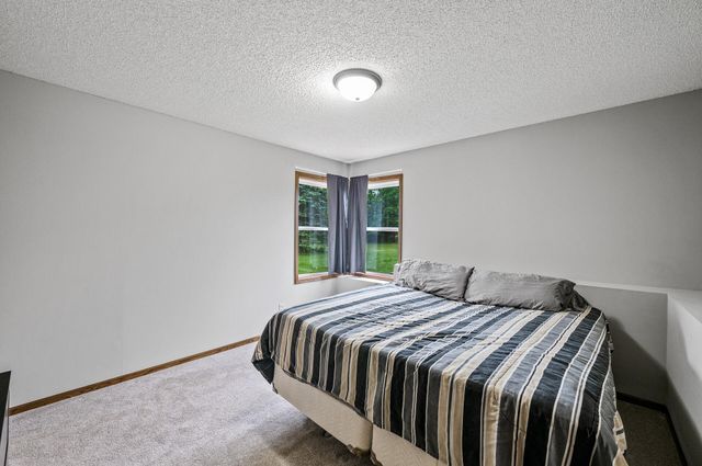 2801 263rd Avenue NE, Isanti, MN 55040