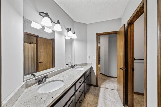 2801 263rd Avenue NE, Isanti, MN 55040