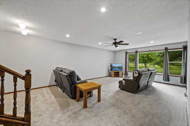 2801 263rd Avenue NE, Isanti, MN 55040
