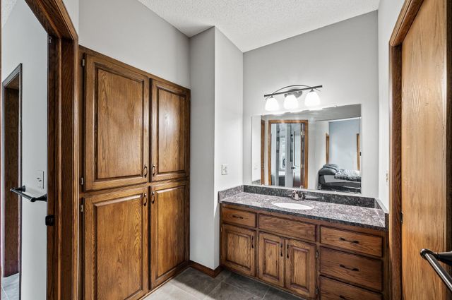 2801 263rd Avenue NE, Isanti, MN 55040