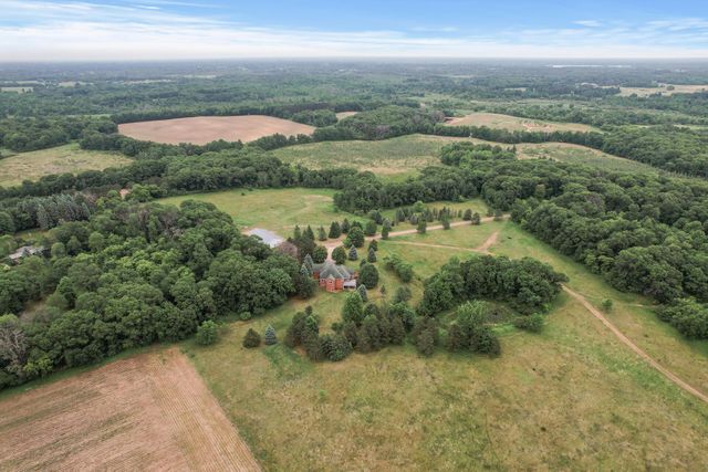 2801 263rd Avenue NE, Isanti, MN 55040
