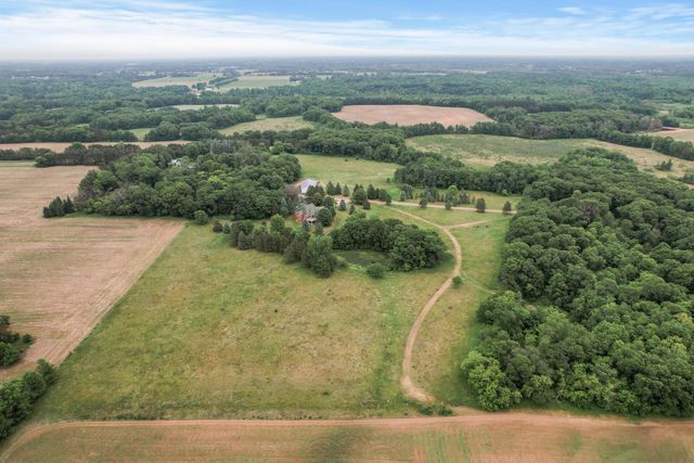 2801 263rd Avenue NE, Isanti, MN 55040