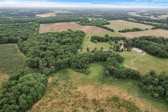 2801 263rd Avenue NE, Isanti, MN 55040