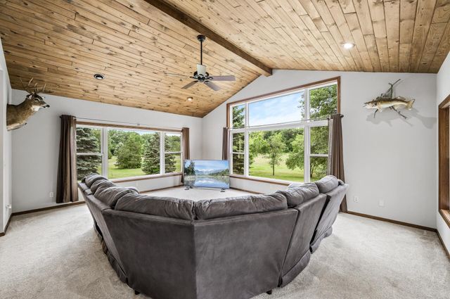 2801 263rd Avenue NE, Isanti, MN 55040