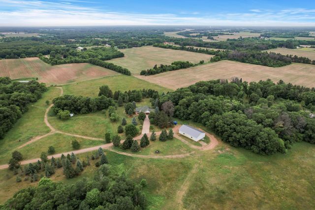 2801 263rd Avenue NE, Isanti, MN 55040