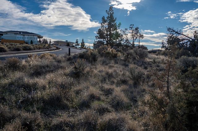 362 SE Wildflower Drive, Madras, OR 97741