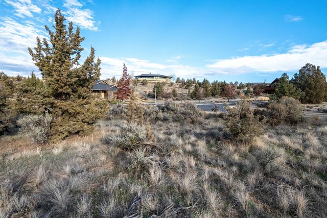 362 SE Wildflower Drive, Madras, OR 97741