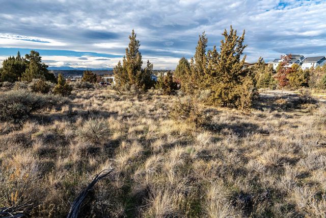 362 SE Wildflower Drive, Madras, OR 97741