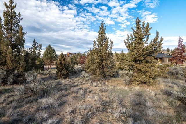 362 SE Wildflower Drive, Madras, OR 97741