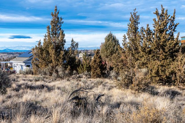 362 SE Wildflower Drive, Madras, OR 97741