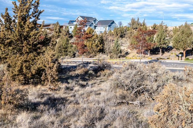 362 SE Wildflower Drive, Madras, OR 97741