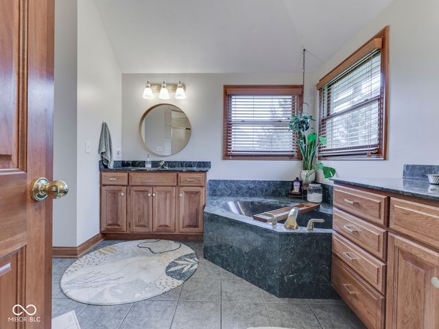 5517 Westbourne Court, Greenwood, IN 46143