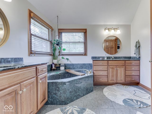 5517 Westbourne Court, Greenwood, IN 46143