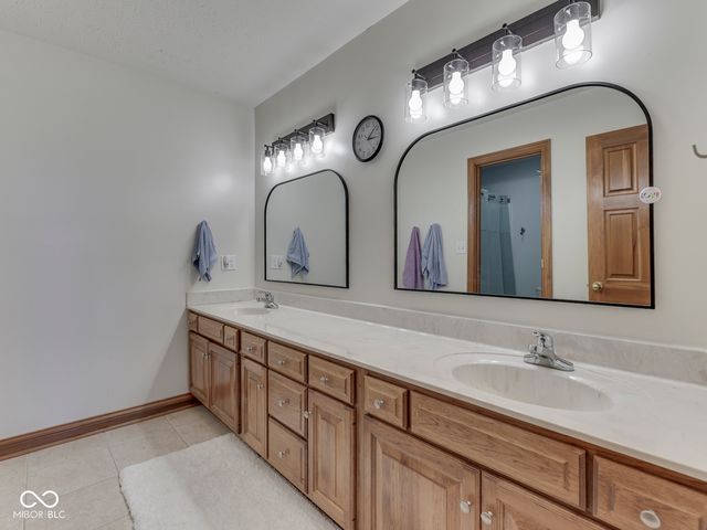 5517 Westbourne Court, Greenwood, IN 46143