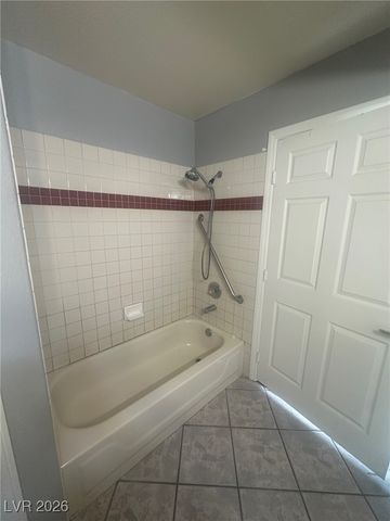 1600 North Torrey Pines Drive 102, Las Vegas, NV 89108