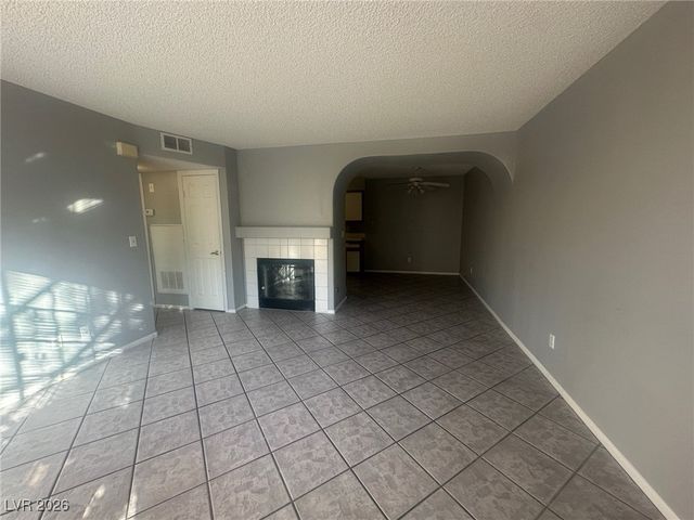 1600 North Torrey Pines Drive 102, Las Vegas, NV 89108