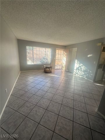 1600 North Torrey Pines Drive 102, Las Vegas, NV 89108