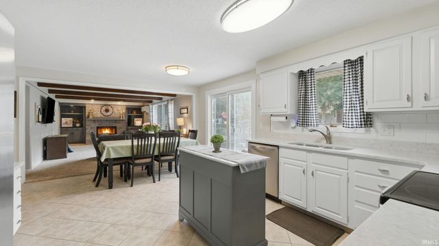 8112 Tewksbury Court, Fort Wayne, IN 46835