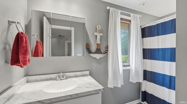 8112 Tewksbury Court, Fort Wayne, IN 46835