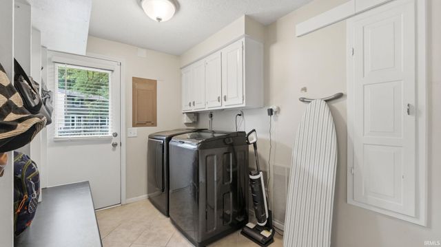 8112 Tewksbury Court, Fort Wayne, IN 46835