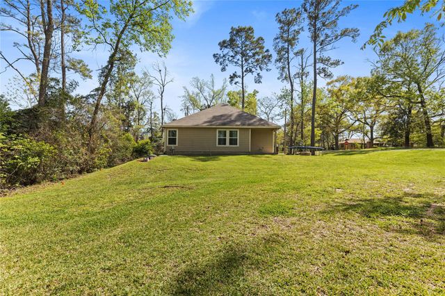 2521 Papoose Trail, Willis, TX 77378