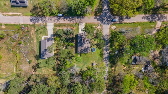 2521 Papoose Trail, Willis, TX 77378